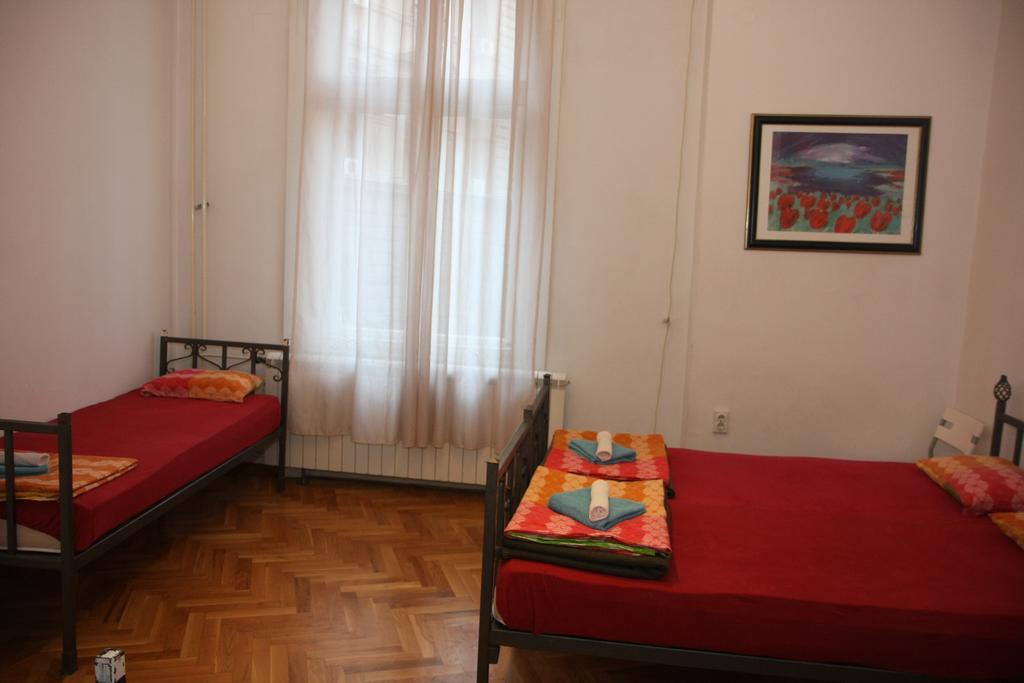 Time Hostel Belgrado Habitación foto
