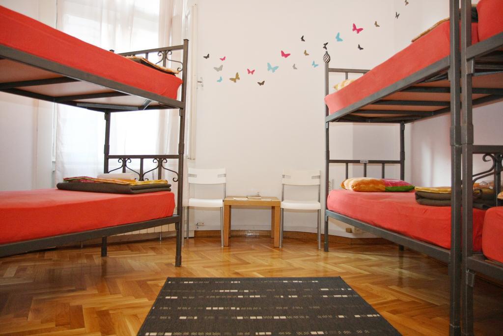 Time Hostel Belgrado Habitación foto