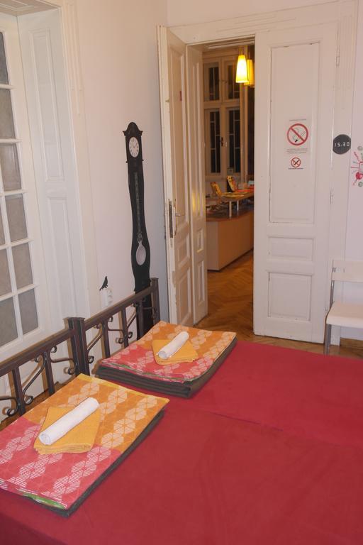 Time Hostel Belgrado Habitación foto